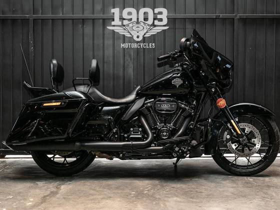 HARLEY-DAVIDSON STREET GLIDE SPECIAL 